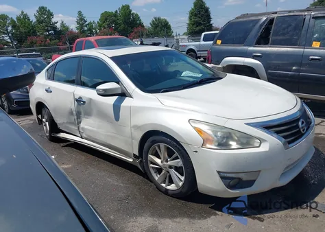 2015 Nissan Altima 2.5 Sv from USA, damaged, VIN 1N4AL3AP7FC278156